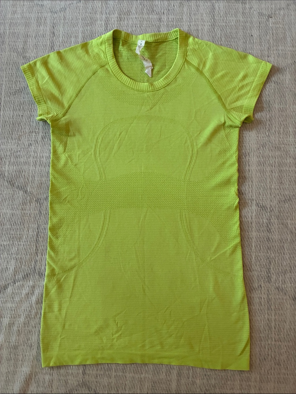 Lululemon Swiftly Tech Short-Sleeve Shirt Hip Length Size6